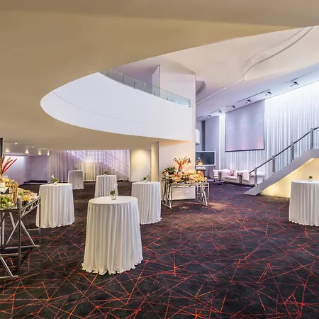Crowne Plaza Bangkok Parque Lumpini-2